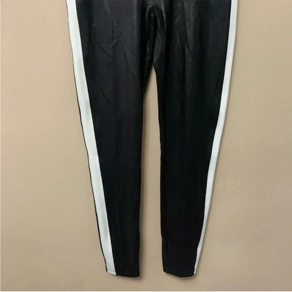 Spanx Faux Leather NEW Side Stripe Leggings size L - Picture 9 of 9
